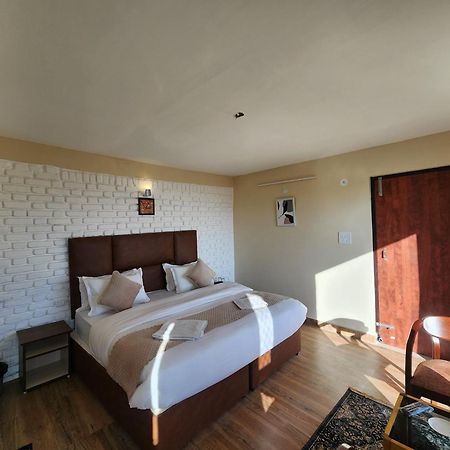 Ferienwohnung Mountain Golden Ray Mukteshwar Exterior foto