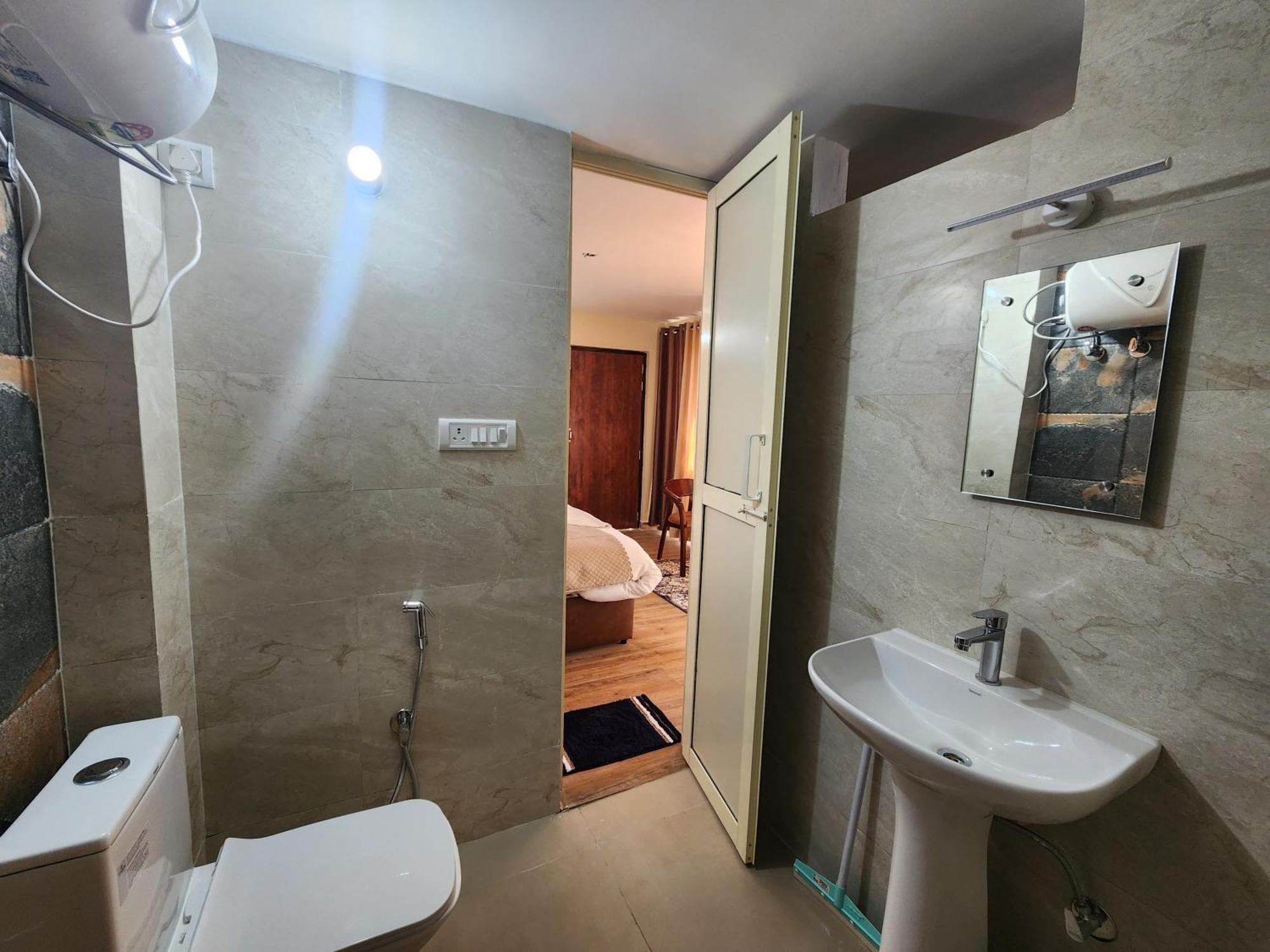 Ferienwohnung Mountain Golden Ray Mukteshwar Exterior foto